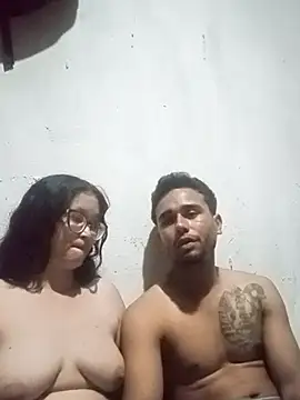 Snapshot of elmordelon14 chatting on 12-15-25, 02:38 elmordelon14 online show from 12-15-25, 02:38