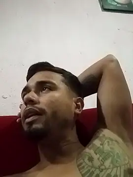 Snapshot of elmordelon14 chatting on 04-01-26, 02:23 elmordelon14 online show from 04-01-26, 02:23