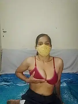 Snapshot of Hott_bomb chatting on 09-26-25, 07:34 Hott bomb online show from 09-26-25, 07:34