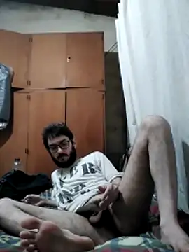 Fefede97  online show from 11-28-25, 01:36