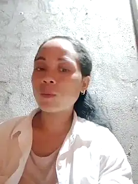 Snapshot of Bonnie-sexy chatting on 10-05-25, 03:21 Bonnie-sexy online show from 10-05-25, 03:21