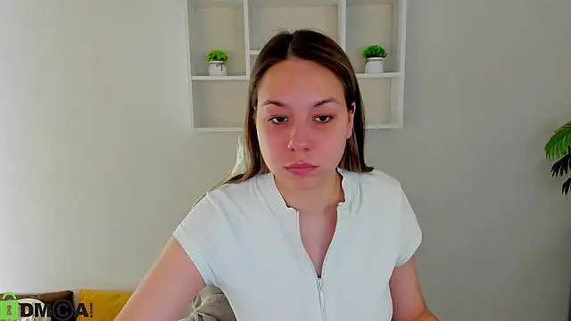 Snapshot of Al1ice_Moures chatting on 10-13-25, 09:31 Al1ice Moures online show from 10-13-25, 09:31