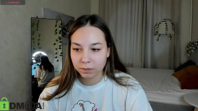 Al1ice Moures online show from 02-06-26, 09:34