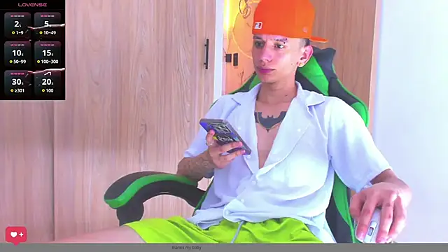 Skinny batman online show from 10-11-25, 12:32