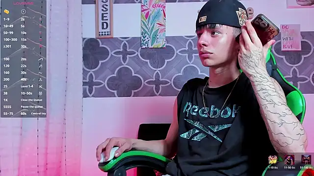 Skinny batman online show from 12-20-25, 11:12