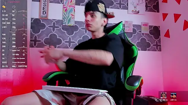 Skinny batman online show from 12-21-25, 08:27