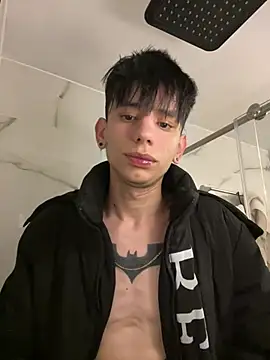 Skinny batman online show from 03-02-26, 11:00