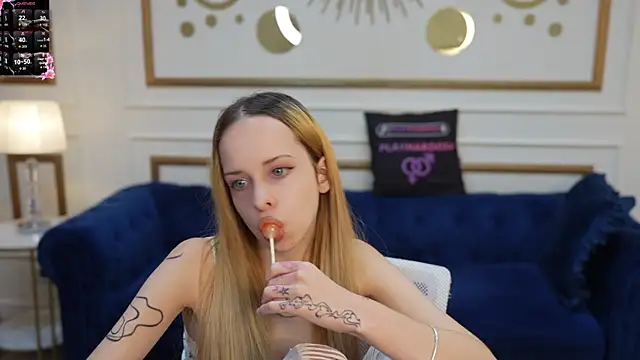 Luchi Sun online show from 10-15-25, 02:28