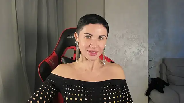 Angel iam online show from 12-15-25, 07:07