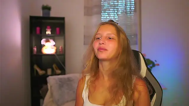 emmie murray online show from 10-09-25, 01:09