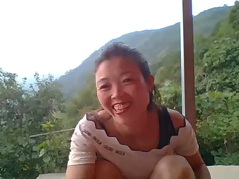 Snapshot of Jane_volv chatting on 10-12-25, 10:36 Jane volv online show from 10-12-25, 10:36