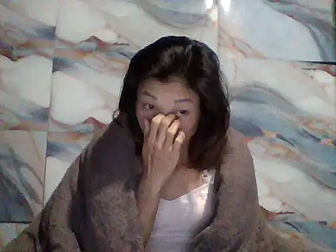 Snapshot of Jane_volv chatting on 11-23-25, 11:04 Jane volv online show from 11-23-25, 11:04