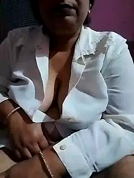 Snapshot of Punjabi_Jatni chatting on 10-07-25, 05:10 Punjabi Jatni online show from 10-07-25, 05:10