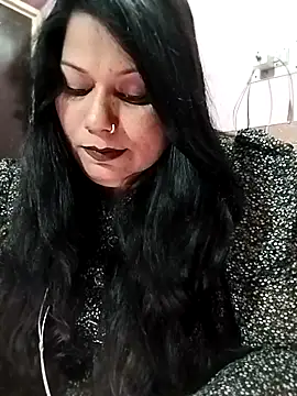 Snapshot of Punjabi_Jatni chatting on 10-28-25, 06:10 Punjabi Jatni online show from 10-28-25, 06:10