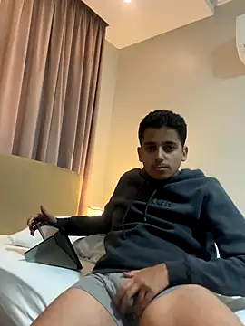 Snapshot of bemjmen chatting on 09-26-25, 04:49 bemjmen online show from 09-26-25, 04:49