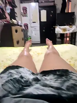 Snapshot of Laila-sexi chatting on 09-28-25, 04:45 Laila-sexi online show from 09-28-25, 04:45