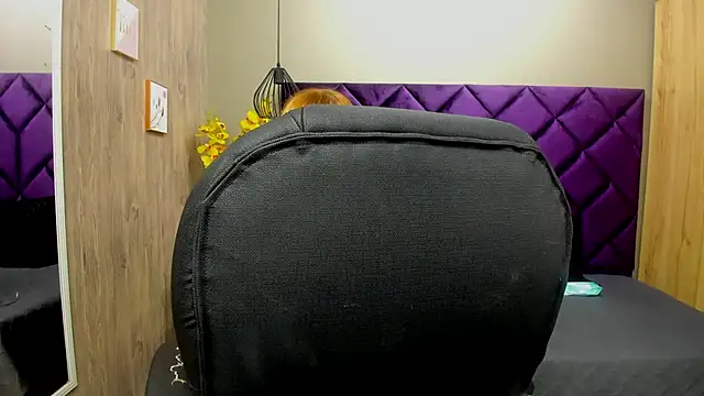 Snapshot of ChloeCampbell03 chatting on 09-28-25, 12:54 ChloeCampbell03 online show from 09-28-25, 12:54