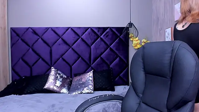 Snapshot of ChloeCampbell03 chatting on 11-05-25, 12:49 ChloeCampbell03 online show from 11-05-25, 12:49