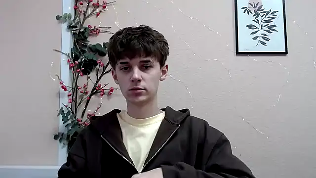 Snapshot of Hoot_Dude_ chatting on 11-10-25, 01:32 Hoot Dude online show from 11-10-25, 01:32