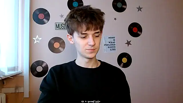 Snapshot of Hoot_Dude_ chatting on 11-11-25, 01:44 Hoot Dude online show from 11-11-25, 01:44