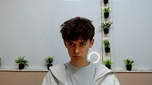 Snapshot of Hoot_Dude_ chatting on 11-18-25, 02:43 Hoot Dude online show from 11-18-25, 02:43