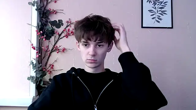 Snapshot of Hoot_Dude_ chatting on 11-25-25, 01:11 Hoot Dude online show from 11-25-25, 01:11