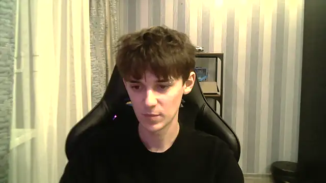 Snapshot of Hoot_Dude_ chatting on 11-27-25, 03:14 Hoot Dude online show from 11-27-25, 03:14