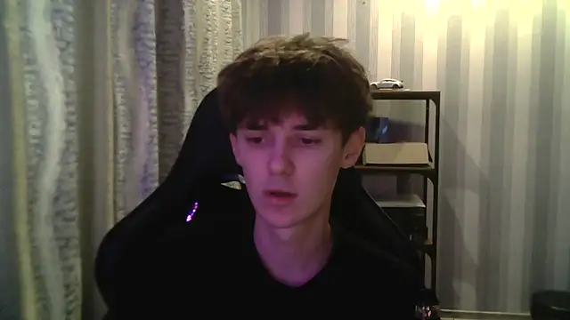 Snapshot of Hoot_Dude_ chatting on 11-28-25, 11:13 Hoot Dude online show from 11-28-25, 11:13