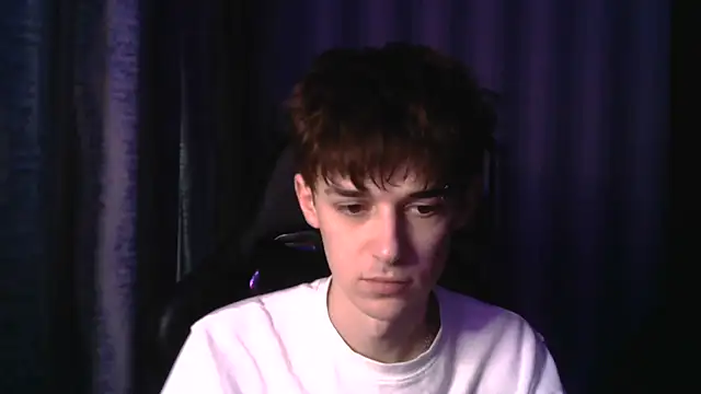 Snapshot of Hoot_Dude_ chatting on 12-04-25, 01:09 Hoot Dude online show from 12-04-25, 01:09