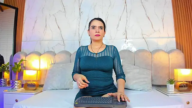 Samantha Fiire online show from 07-24-26, 12:25