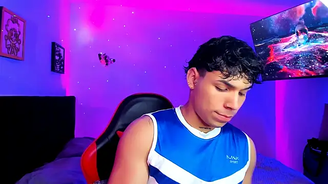 Adams Collins online show from 12-15-25, 06:45