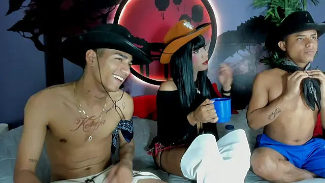 Bi Loverss online show from 09-28-25, 05:40