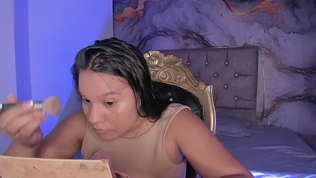 Tamara Johnss  online show from 10-25-25, 02:52