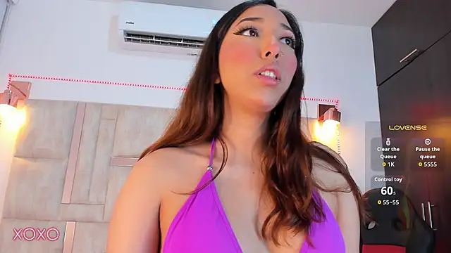 emily  walker online show from 11-11-25, 08:53