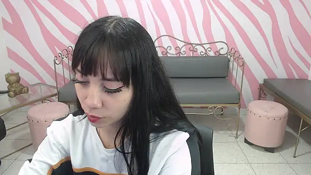 saabrina  online show from 12-21-25, 01:18