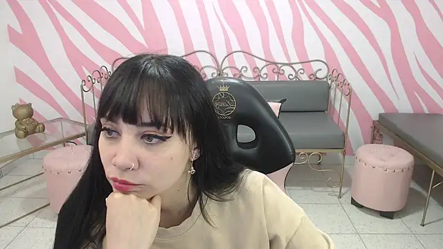 saabrina  online show from 12-22-25, 01:19