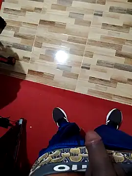 Snapshot of Gigolo31per31 chatting on 10-25-25, 01:35 Gigolo31per31 online show from 10-25-25, 01:35