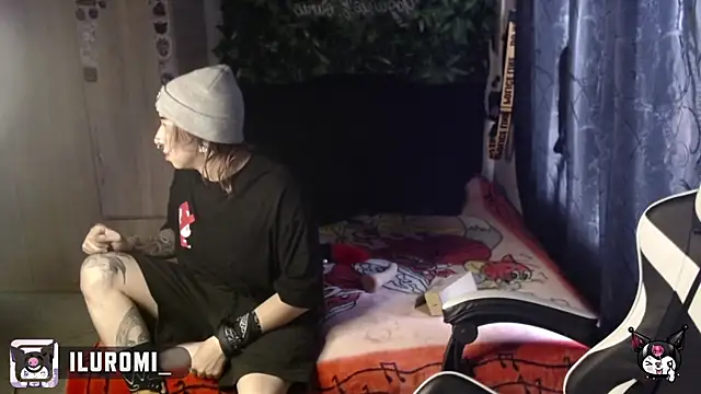 Iluromi online show from 09-30-25, 03:39