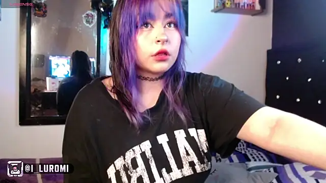 Iluromi online show from 04-14-26, 02:45