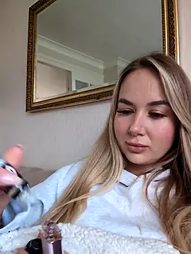 BarbieDolly x online show from 10-23-25, 01:43