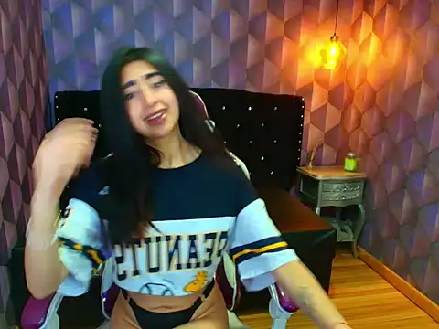 Nanisshawna online show from 11-05-25, 02:55