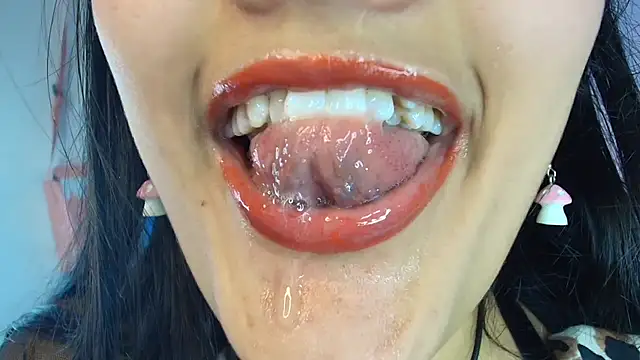 Hinata 21  online show from 10-16-25, 06:42