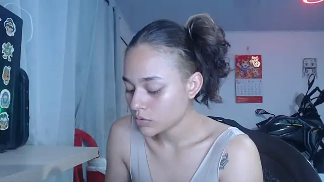 LittleCheerry69 online show from 01-09-26, 04:37