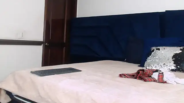 Snapshot of Brigith24 chatting on 11-21-25, 03:38 Brigith24 online show from 11-21-25, 03:38