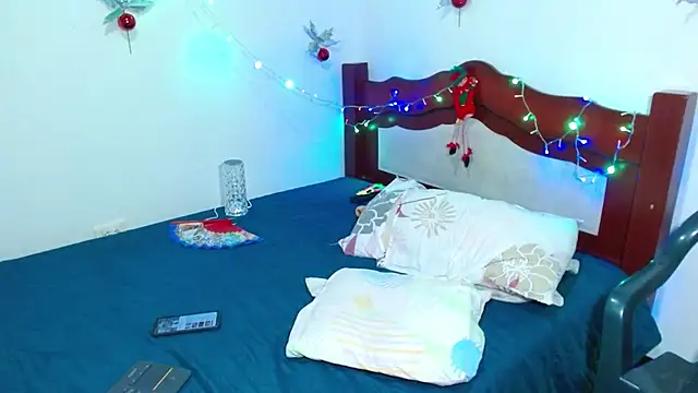 lorenacapelli online show from 12-22-25, 12:51