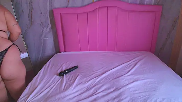 salmaa 27 online show from 10-04-25, 02:15