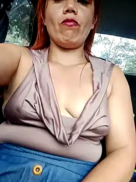 Snapshot of Tiffany-Parker_ chatting on 09-27-25, 05:07 Tiffany-Parker online show from 09-27-25, 05:07