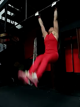 Snapshot of Tiffany-Parker_ chatting on 10-09-25, 01:42 Tiffany-Parker online show from 10-09-25, 01:42