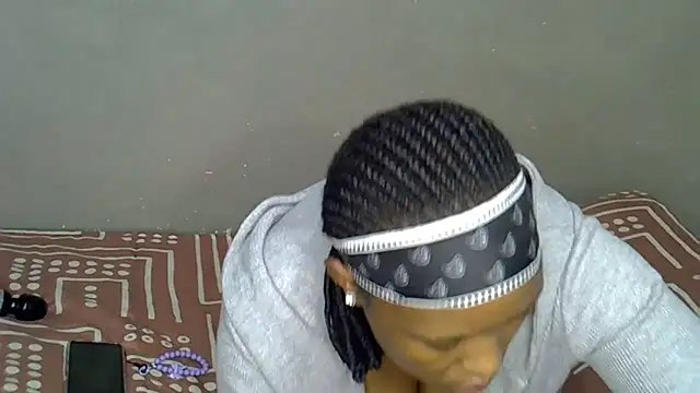 Snapshot of Bellabootie chatting on 11-18-25, 04:50 Bellabootie online show from 11-18-25, 04:50