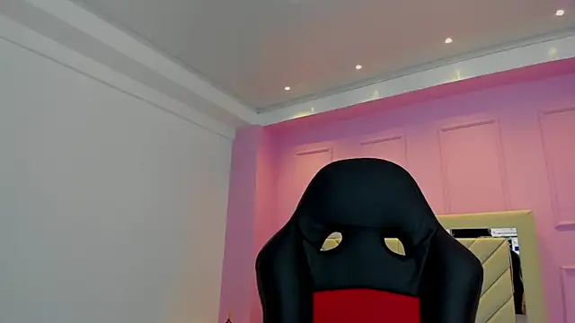 Snapshot of ALAHIACRUZ1 chatting on 10-09-25, 02:42 ALAHIACRUZ1 online show from 10-09-25, 02:42